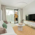Easy-rent 310b, Widok Na Morze, Basen Kryty, Klimatyzacja, Sauna, Jacuzzi - W Cenie Apartamentu Apartment *